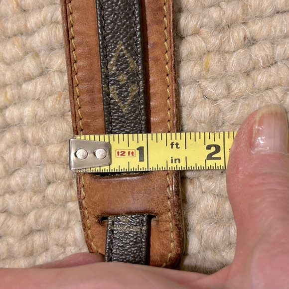 Authentic Louis Vuitton Vintage Canvas Monogram strap with Shoulder Pad - Picture 7 of 8